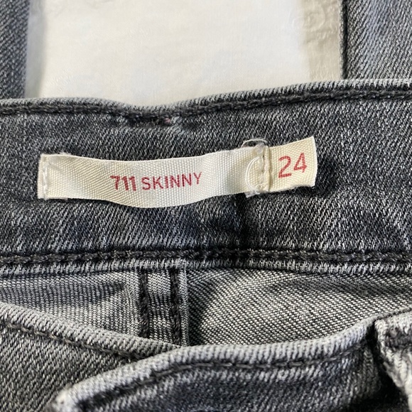 Levi’s 711 Skinny Jeans - Picture 3 of 6
